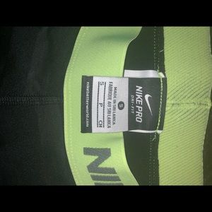 Nike Pro gym outfit